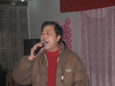 吴水霖高歌一曲